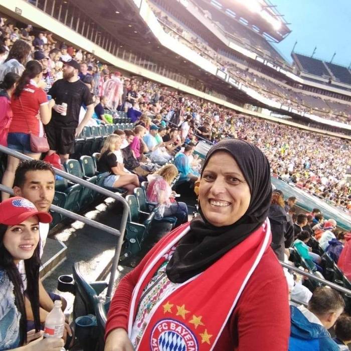 الأستاذة نهلا ثلجي الطيراوي .. ميلاد سعيد