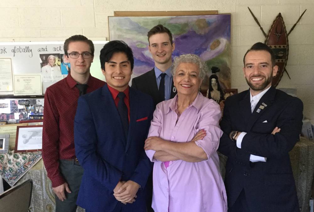 النشمية ندى دلقموني – رمز تعليم وثقافة السلام : (أمريكية – أردنية) وصلت إلى أعتاب جائزة نوبل للسلام مرتين والترشيح الثالث على الطريق / أجرى الحوار رئيس التحرير : المستشار محمد الملكاوي