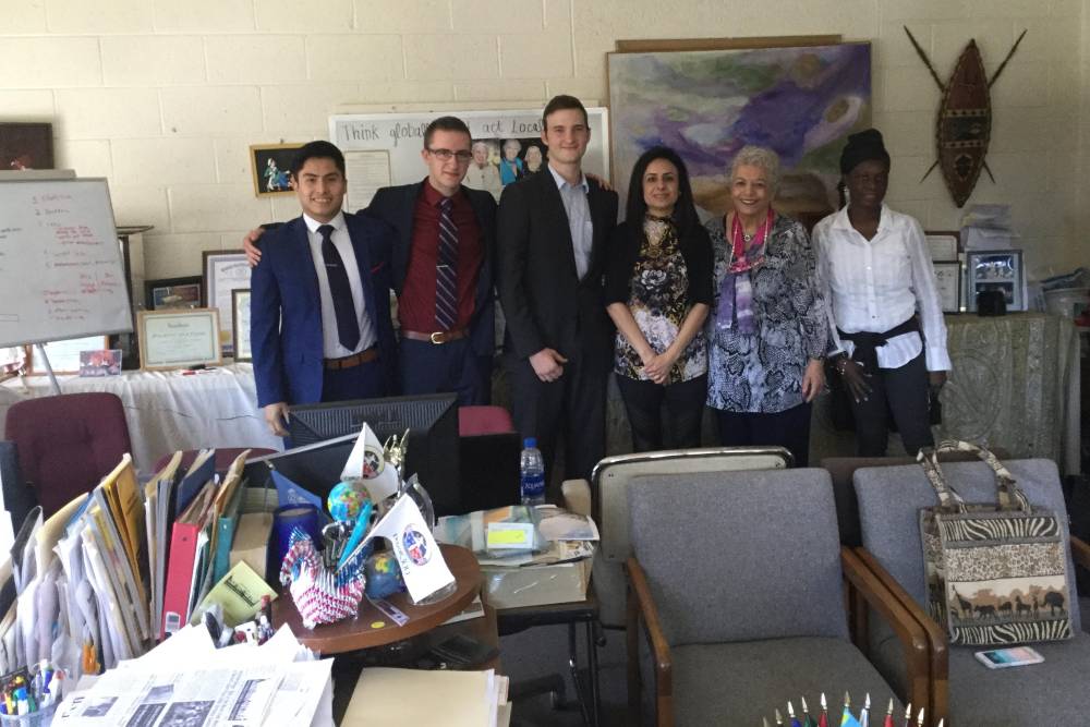 النشمية ندى دلقموني – رمز تعليم وثقافة السلام : (أمريكية – أردنية) وصلت إلى أعتاب جائزة نوبل للسلام مرتين والترشيح الثالث على الطريق / أجرى الحوار رئيس التحرير : المستشار محمد الملكاوي