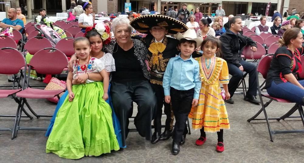 النشمية ندى دلقموني – رمز تعليم وثقافة السلام : (أمريكية – أردنية) وصلت إلى أعتاب جائزة نوبل للسلام مرتين والترشيح الثالث على الطريق / أجرى الحوار رئيس التحرير : المستشار محمد الملكاوي