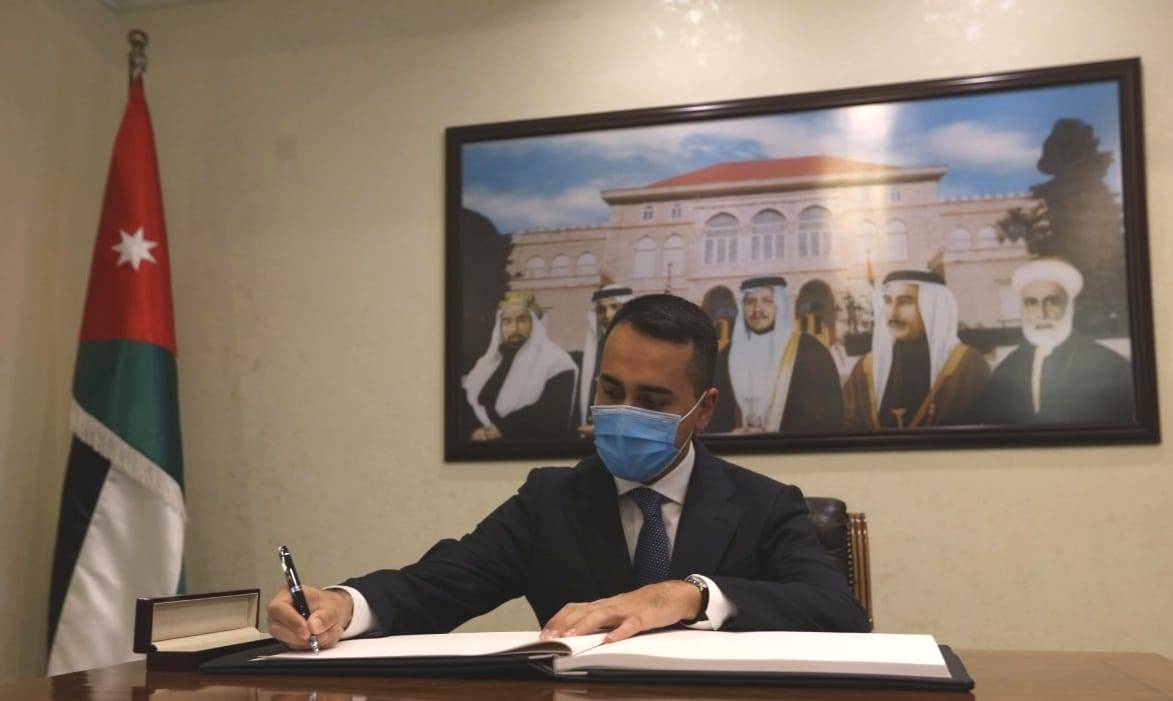 الصفدي يستقبل الصفدي وزير الخارجية والتعاون الدولي الإيطالي لويجي دي مايو