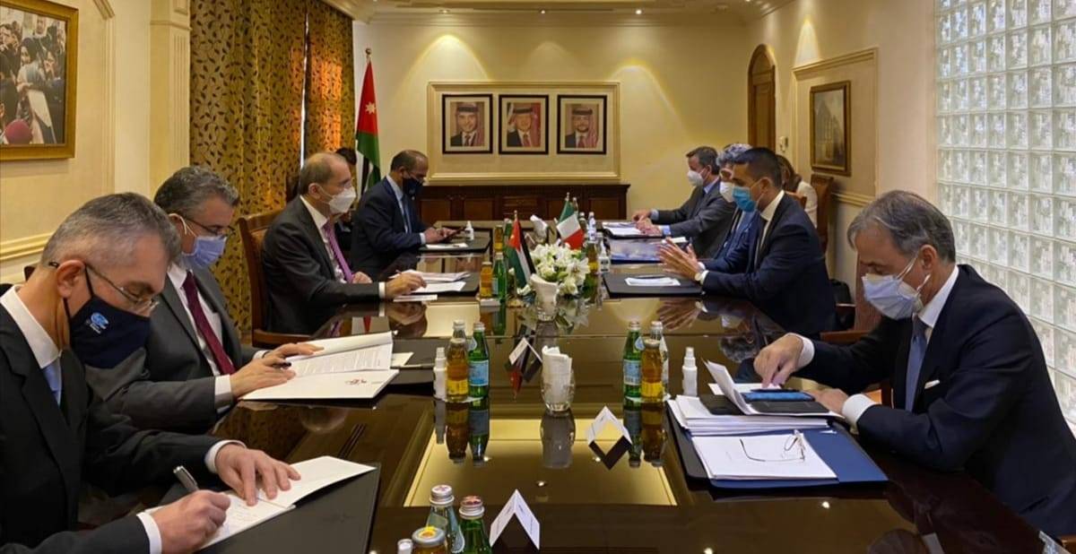 الصفدي يستقبل الصفدي وزير الخارجية والتعاون الدولي الإيطالي لويجي دي مايو