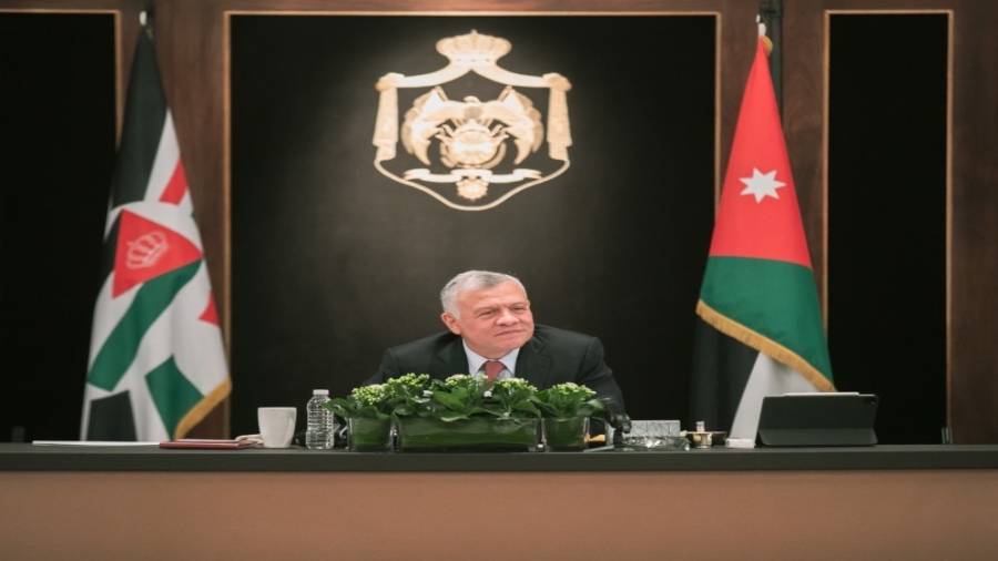 جلالة الملك عبدالله الثاني يوجه الحكومة إلى فتح المدارس والقطاعات بطريقة مدروسة تحمي المواطنين والاقتصاد الوطني