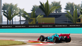 شركة أبوظبي لإدارة رياضة السيارات وعلامة ريتشارد ميل للساعات تحتفلان بتجديد شراكتهما في أول منافسة لفريق ياس هيت سبورتس