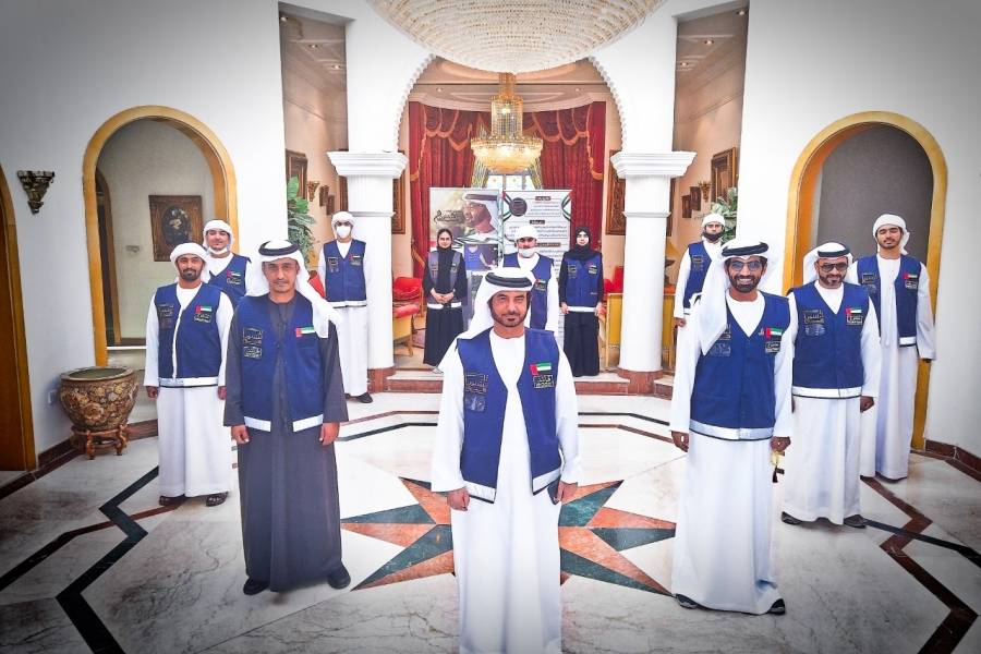 د. مبارك حمد العامري يكرّم المشرفين الميدانيين في فريق  لا تشلون هم التطوعي