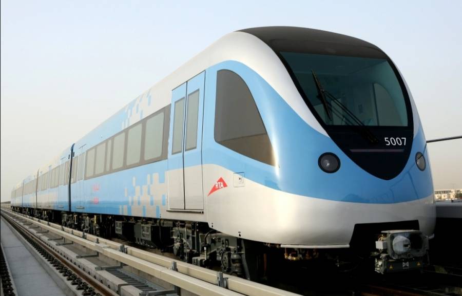 دبي : (الطرق والمواصلات) تنتهي من أعمال الصيانة الوقائية لشحذ السكك الحديدية لمترو دبي