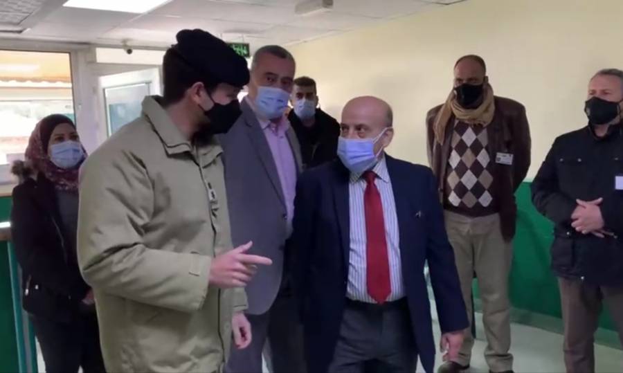 ولي العهد يطلع على سير عملية التطعيم في مستشفى الجامعة الأردنية