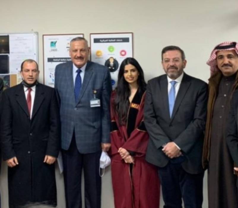 تهنئة لسارة البخيت الفايز بحصولها على درجه الامتياز عن مشروع تخرجها في كلية الاعلامجامعة الشرق الاوسط