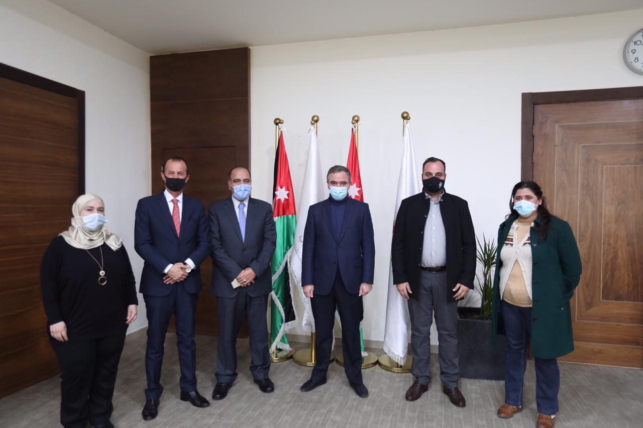 إتفاقية تعاون في مجالي المبادرات الشبابية والعمل التطوعي  