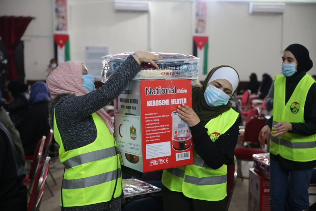 سفارة دولة الإمارات في الأردن تنفذ حملة إغاثة المتضررين من البرد والشتاء