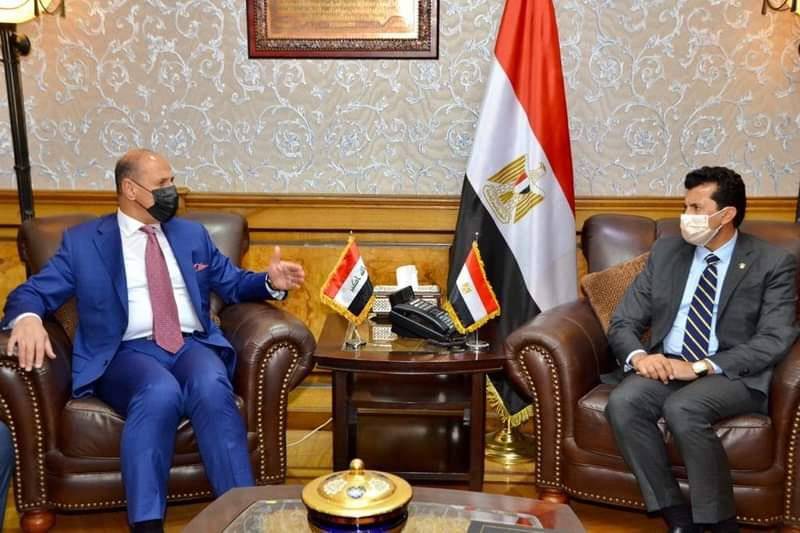 وزير الشباب والرياضة العراقي يلتقي نظيره المصري  ويزور اتحاد الكرة ونادي الاهلي والزمالك