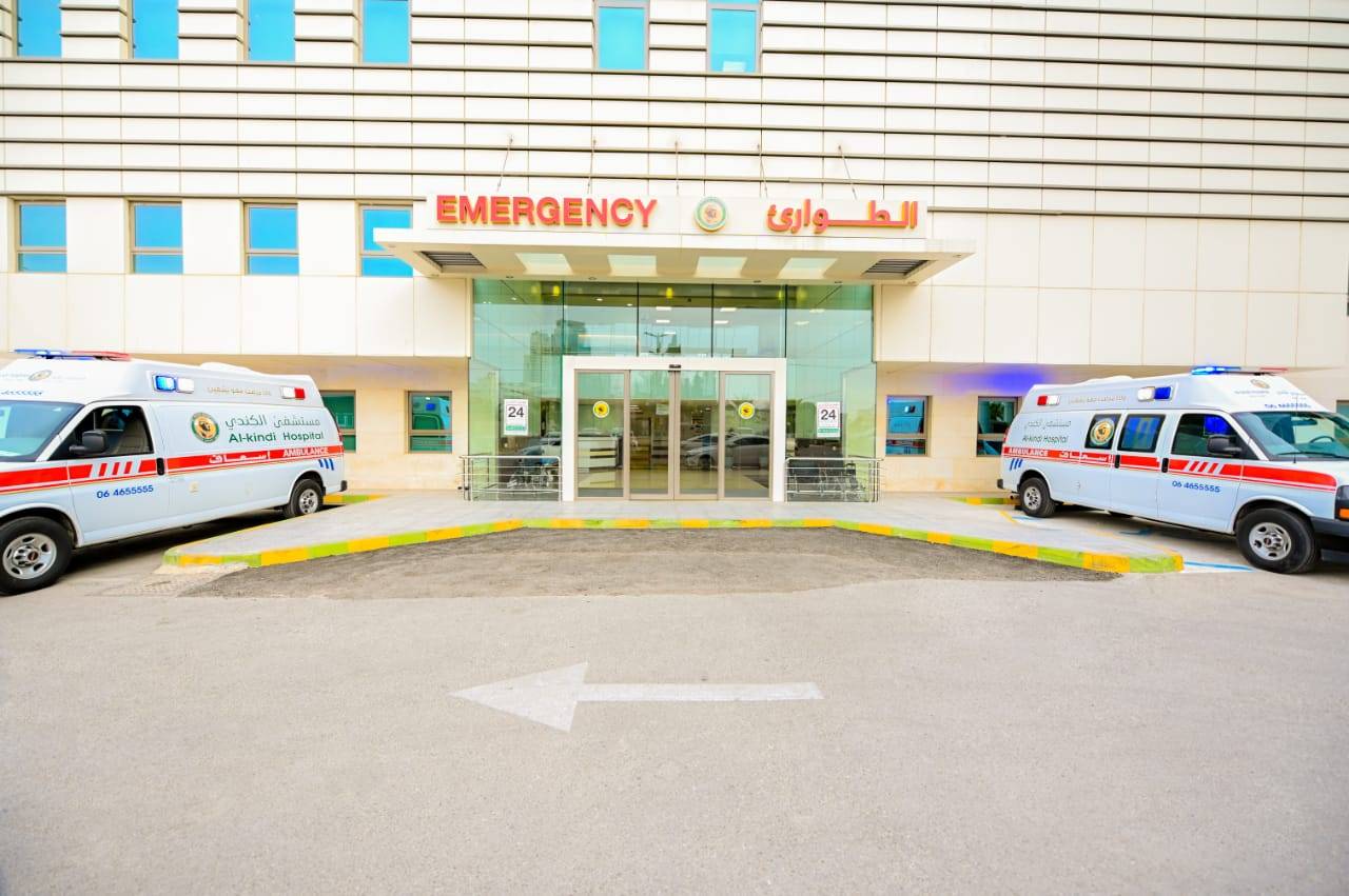 غرفة عمليات كبرى في طوارئ الكندي وثماني غرف متخصصة