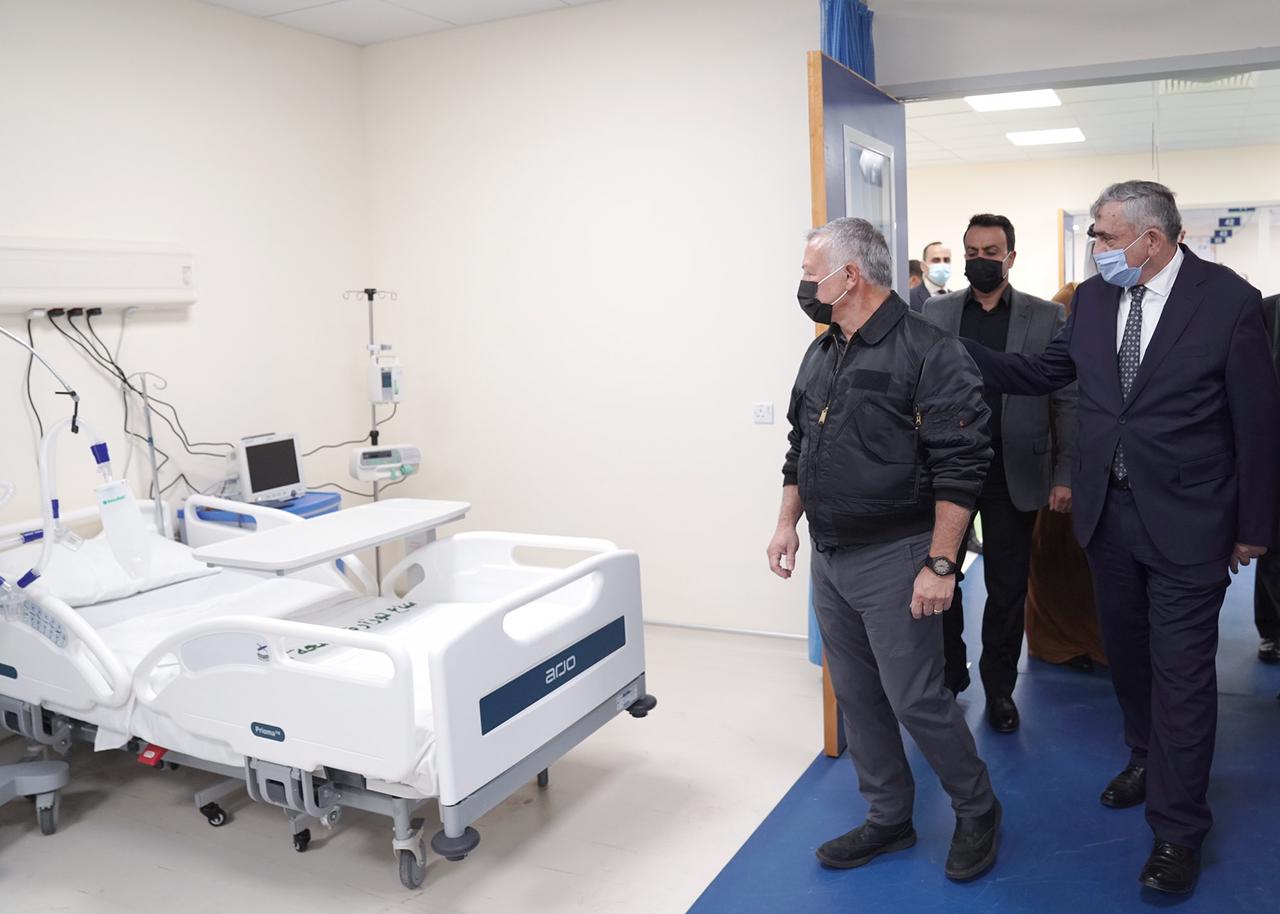 الملك يفتتح مستشفى الشيخ محمد بن زايد - العقبة الميداني المخصص لاستقبال مصابي كورونا