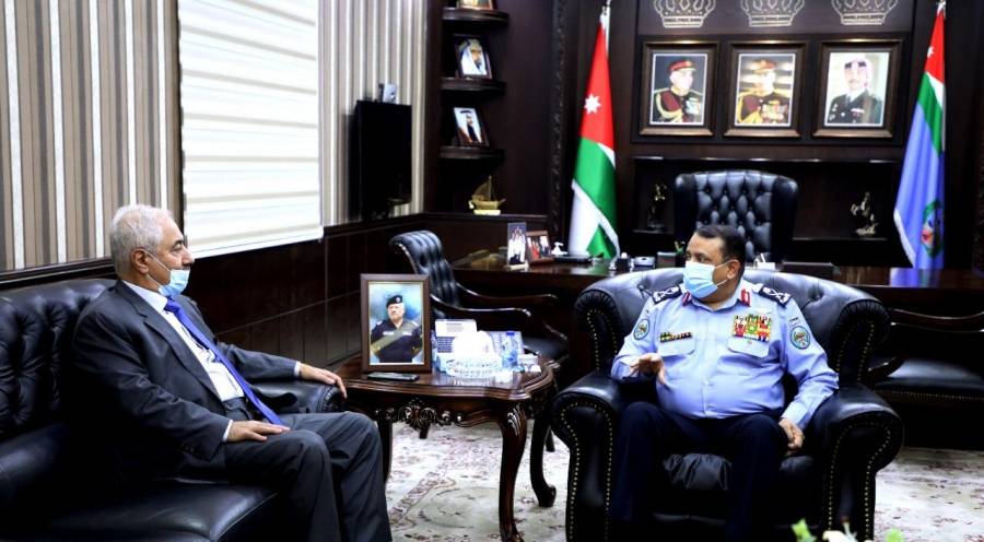 داووية والحواتمة يبحثان وقف التعديات وحماية الثروة الحرجية وتكثيف الرقابة عليها، في مديرية الامن العام