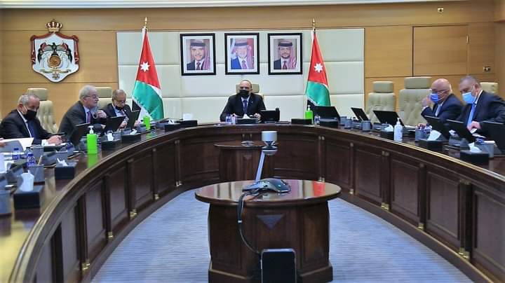 وجه الخصاونة الفريق الوزاري إلى تكثيف العمل الميداني،