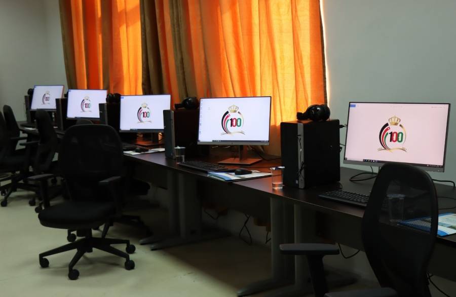 إفتتاح مختبر برنامج الدراسات الثنائية في جامعة الحسين بن طلال