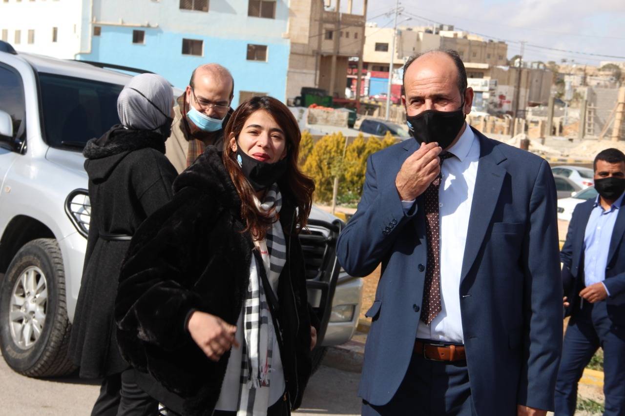 نائب رئيس الورزاء وزير الادارة المحلية يقوم بزيارة ميدانية لبلديات الجيزة والموقر و سحاب