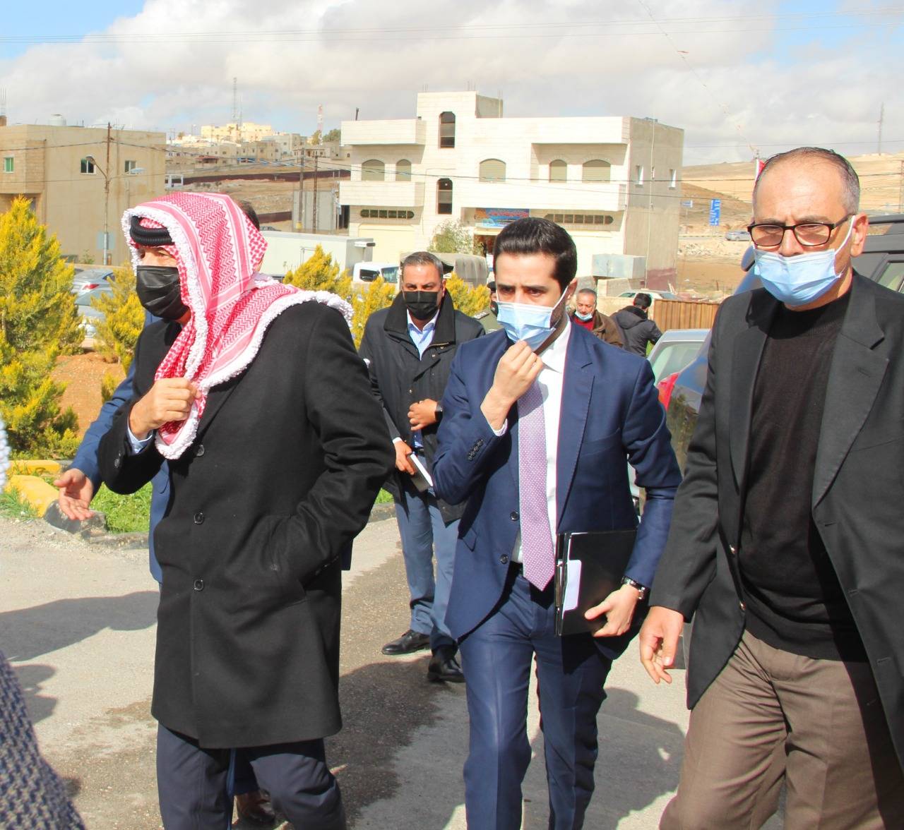 نائب رئيس الورزاء وزير الادارة المحلية يقوم بزيارة ميدانية لبلديات الجيزة والموقر و سحاب