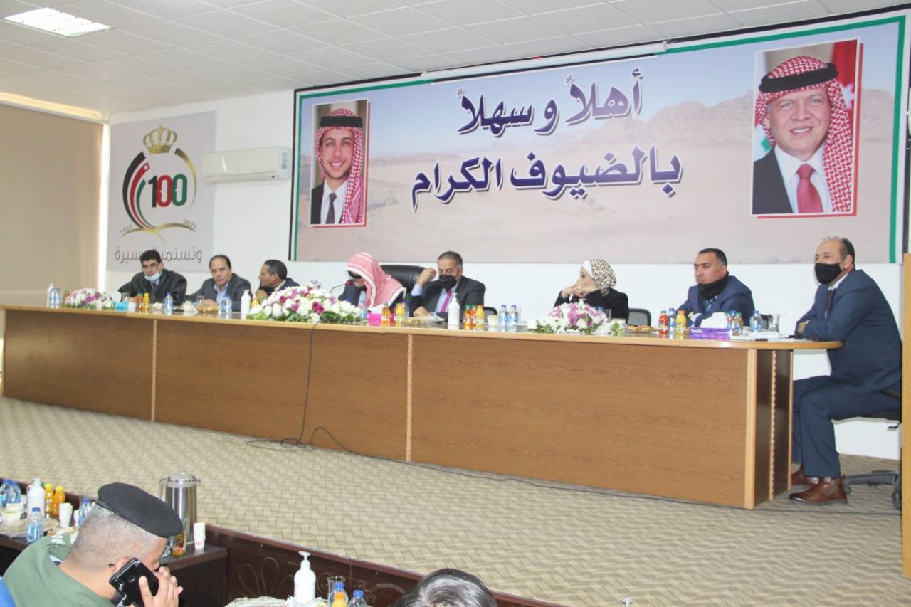 نائب رئيس الورزاء وزير الادارة المحلية يقوم بزيارة ميدانية لبلديات الجيزة والموقر و سحاب