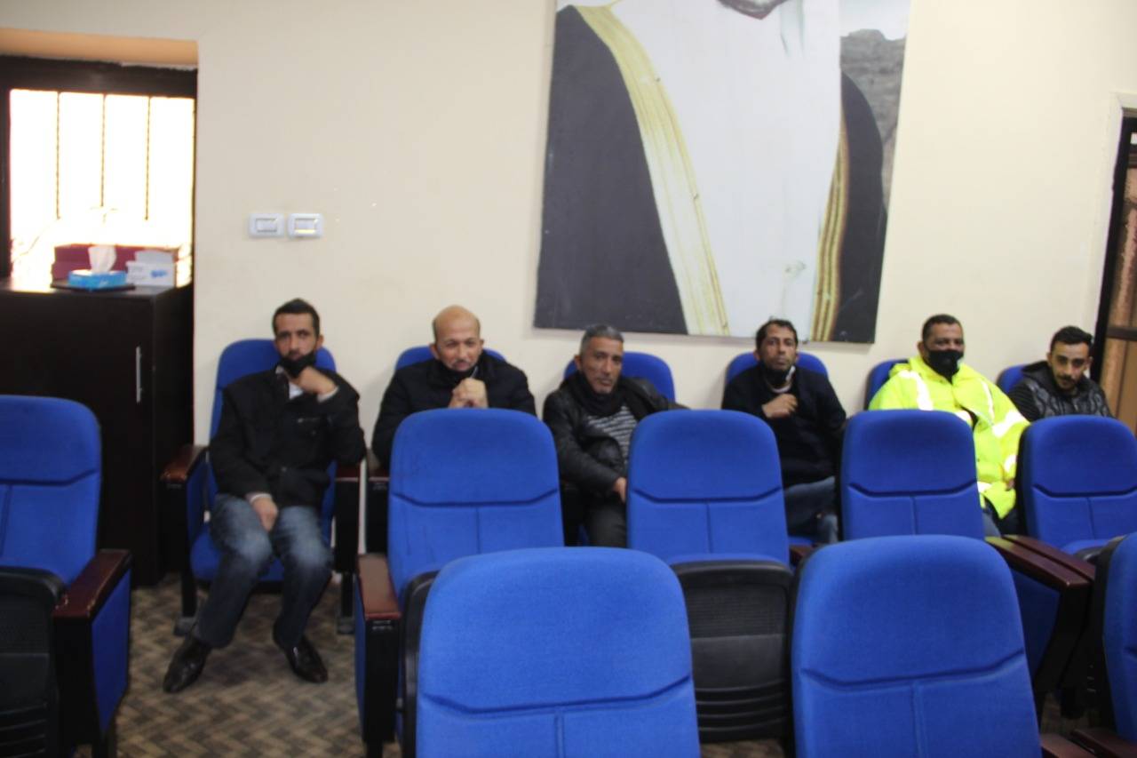 نائب رئيس الورزاء وزير الادارة المحلية يقوم بزيارة ميدانية لبلديات الجيزة والموقر و سحاب