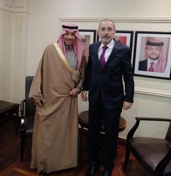(مقال) السفير السعودي نايف السديري في بيته وبين أهلة وعشيرته وعزوته الأردنيين في مملكة النشامى ... فلماذا ارتعدت فرائص السياسيين والإعلاميين الناعقين في الخارج