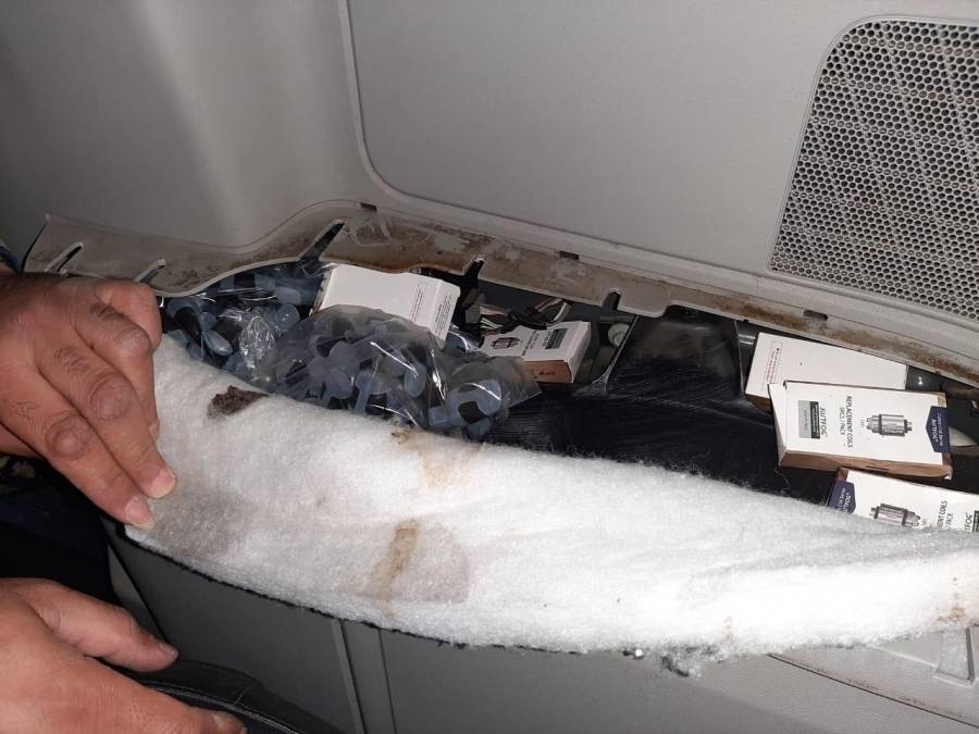 الجمارك تحبط تهريب مستلزمات سجائر الكترونية