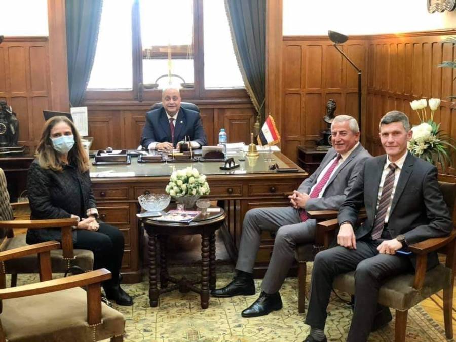 اجتماع لممثلي المركز العربي الاوروبي استعدادا لابرام بروتوكول وتعاون دولي والاحتفال بيوم السلام العالمي