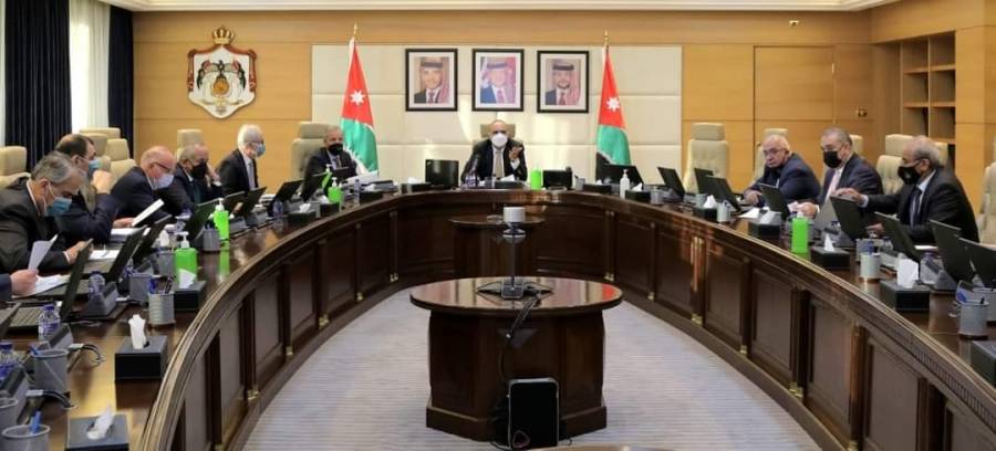 الخصاونة يوجه إلى بقاء لجنة مكافحة الأوبئة والجهات الصحيّة في حالة انعقاد مستمرّ لدراسة تطوّرات الحالة الوبائيّة