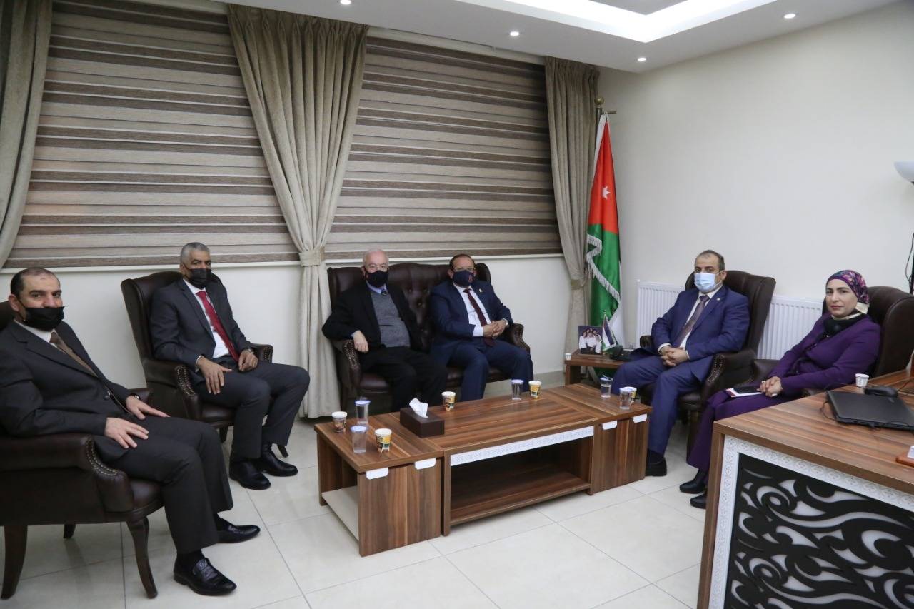 تعزيز التعاون بين البحوث الزراعية وجامعة مؤتة