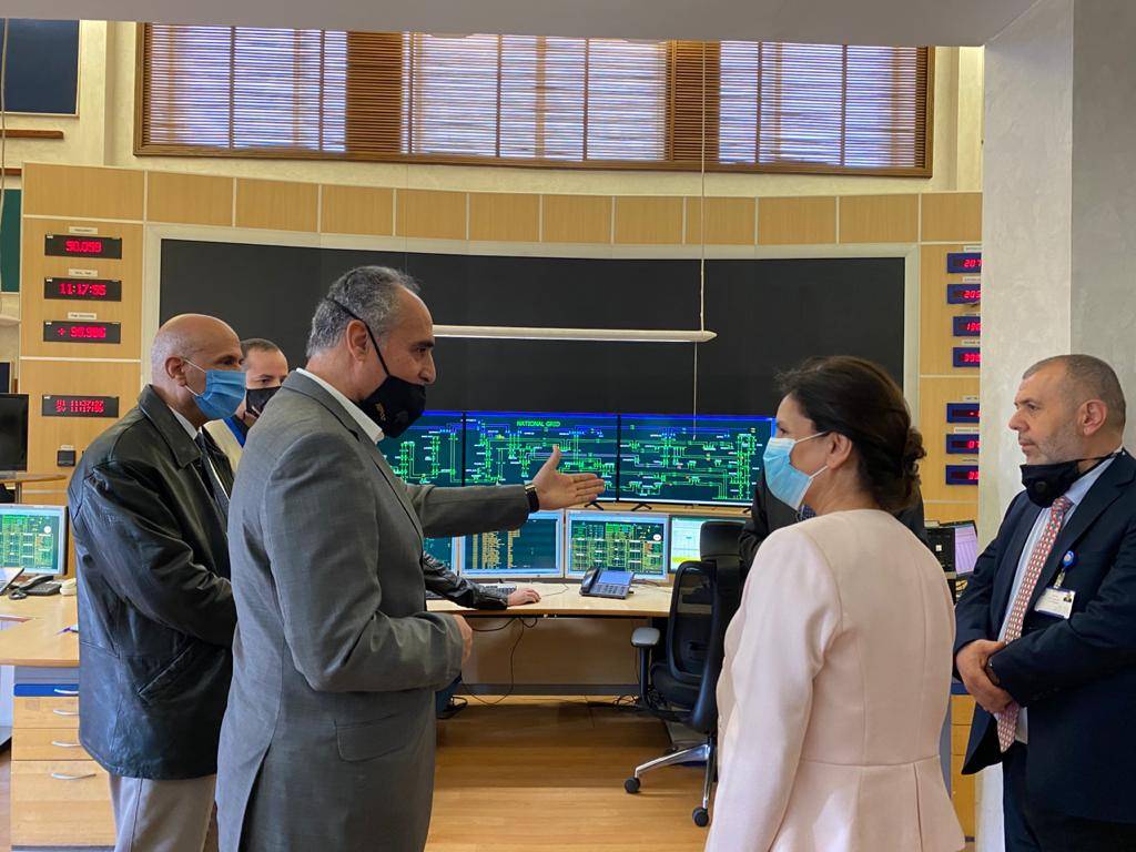 زواتي تتفقد جاهزية مركز المراقبة والتحكم في الكهرباء الوطنية للمنخفض الجوي    