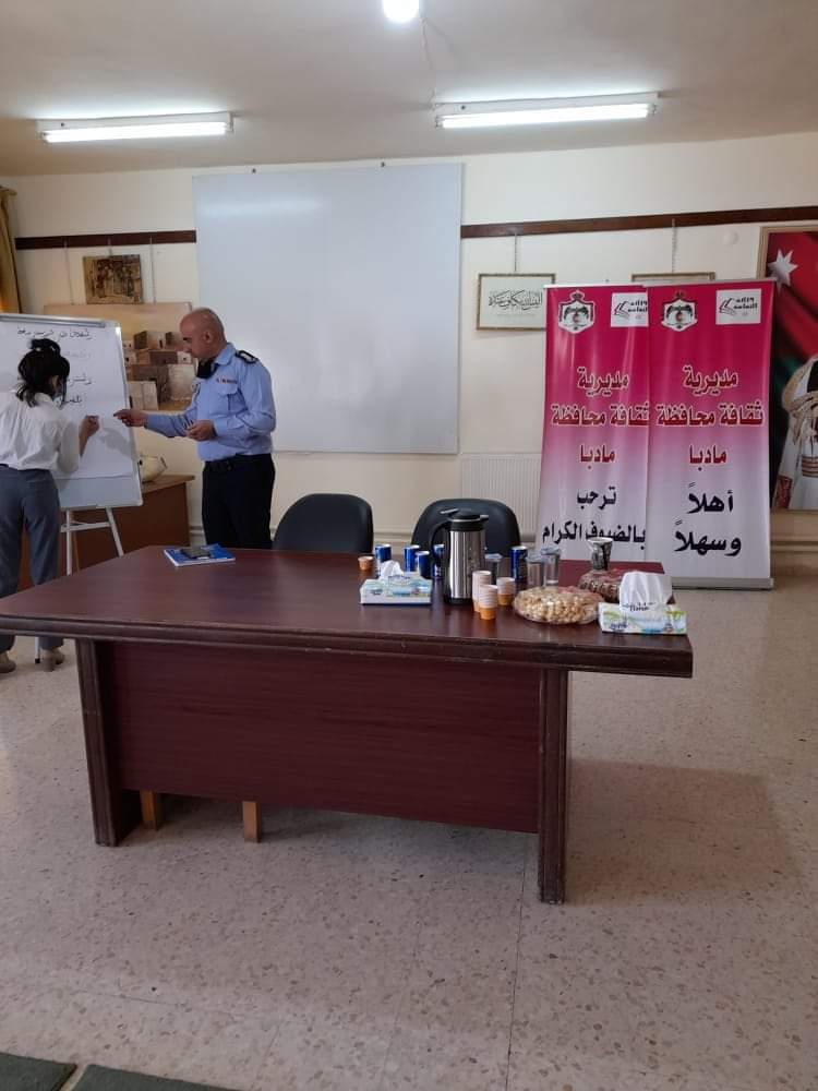 منتدى شباب مادبا الثقافي ينفذ محاضرة بعنوان المخاطر الاسرية وكيفية التحصين منها