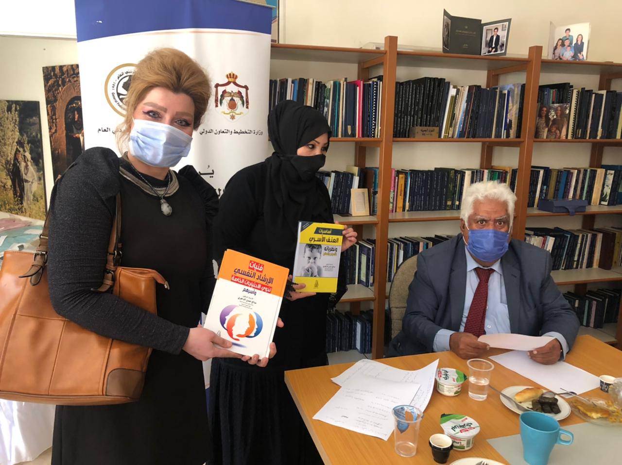 ضمن سلسلة فعالياته .. (الاتحاد النسائي الأردني العام) يعقد جلسةً حواريةً حول العنف الأسري