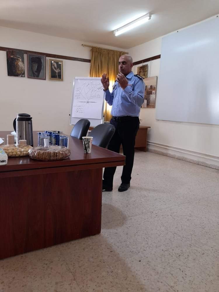 منتدى شباب مادبا الثقافي ينفذ محاضرة بعنوان المخاطر الاسرية وكيفية التحصين منها