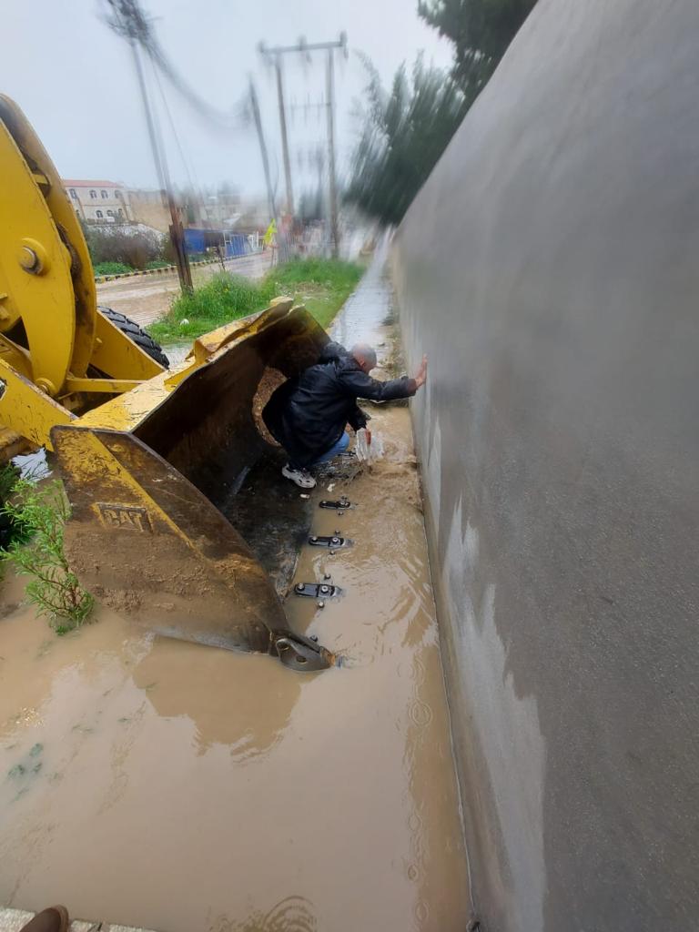 وزير الإدارة المحلية يثمن جهود البلديات خلال المنخفض الجوي