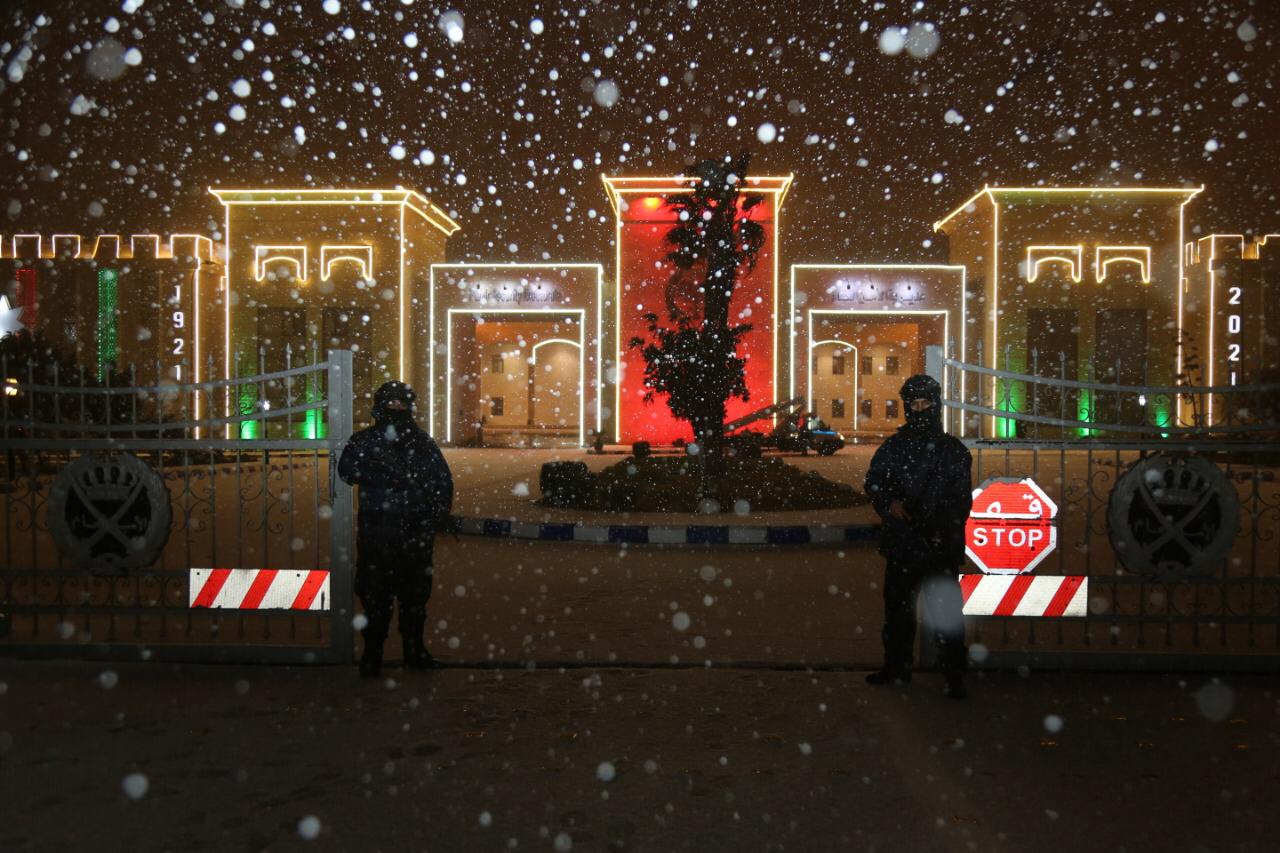 مديرية الأمن العام تضيئ مبانيها احتفاءً بمئوية الدولة .. فيديو 