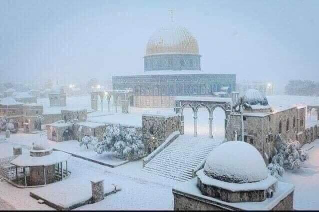 الاحتلال الإسرائيلي يمنع مصلين من دخول المسجد الأقصى