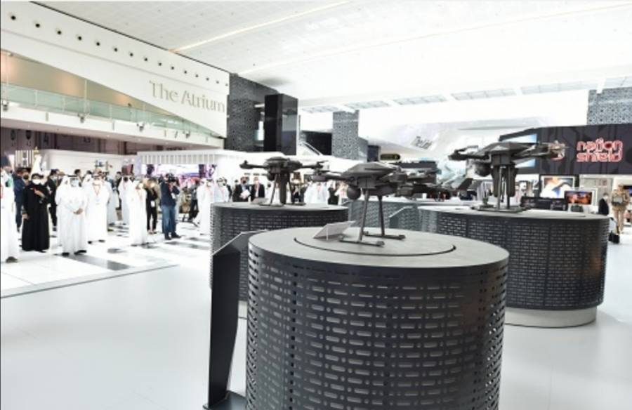 ايدج تطلق أول مجموعة من الأسلحة الإماراتية الحوامة على الأهداف في معرض آيدكس 2021
