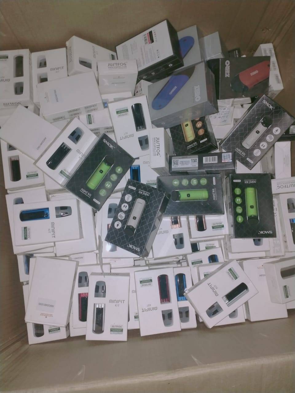 الجمارك تحبط تهريب بضائع مختلفة   