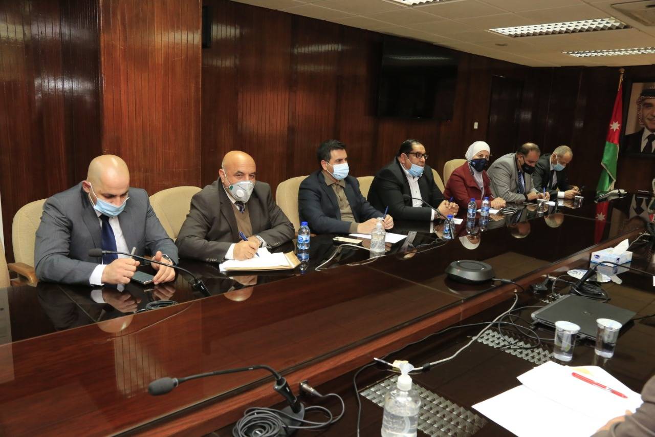 وزير المياه والري ووزير الزراعة يبحثان  احتياجات المزارعين والقضايا ذات الاهتمام المشترك