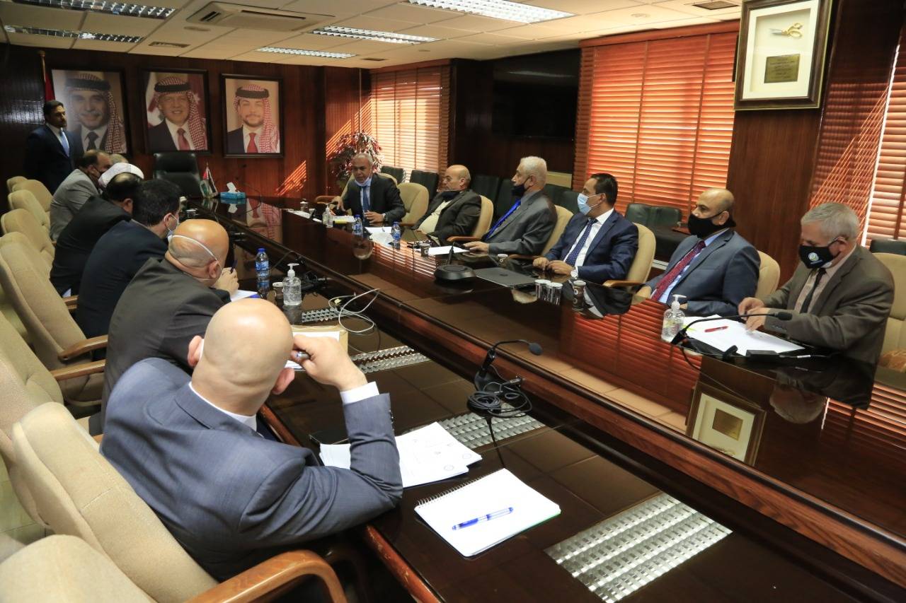 وزير المياه والري ووزير الزراعة يبحثان  احتياجات المزارعين والقضايا ذات الاهتمام المشترك