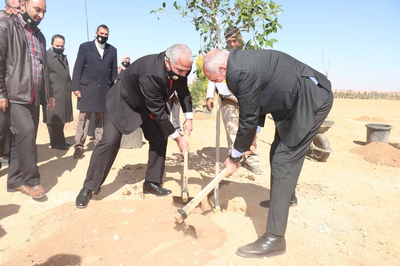 إفتتاح مبنى مجمع الملك المؤسس عبدالله الأول في جامعة الحسين بن طلال 