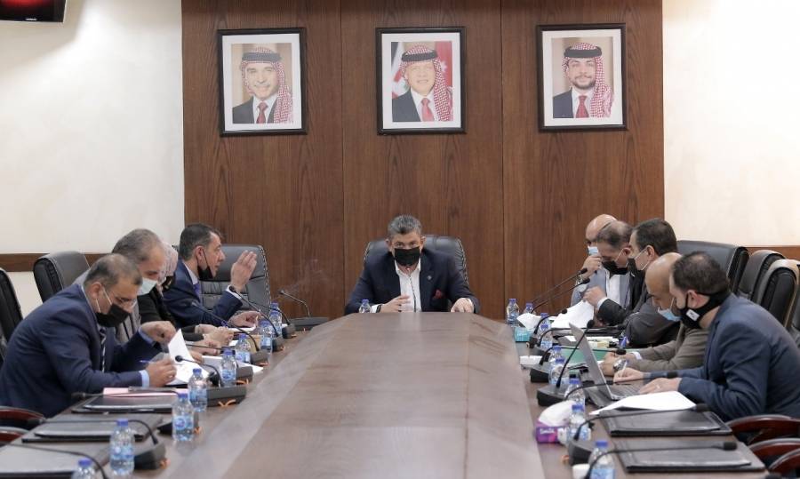 السياحة النيابية تواصل مناقشة مُعدل هيئة تنظيم النقل البري