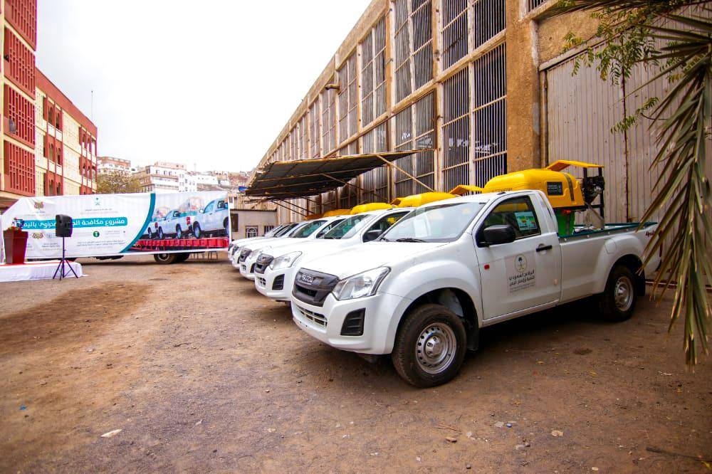 «إعمار اليمن» و«الفاو » يبدآن مكافحة الجراد الصحراوي في اليمن*