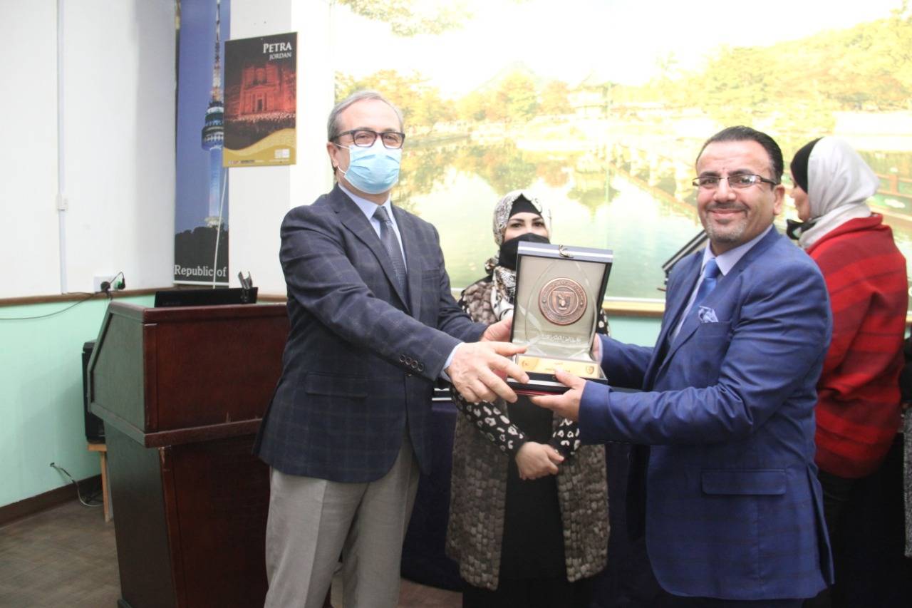 البلقاء التطبيقية تكرم اللجان الفنية والتحكيمية المساهمة بإنجاح مسابقة الجامعة لأفضل زيت زيتون بكر ممتاز للموسم 2020/2021