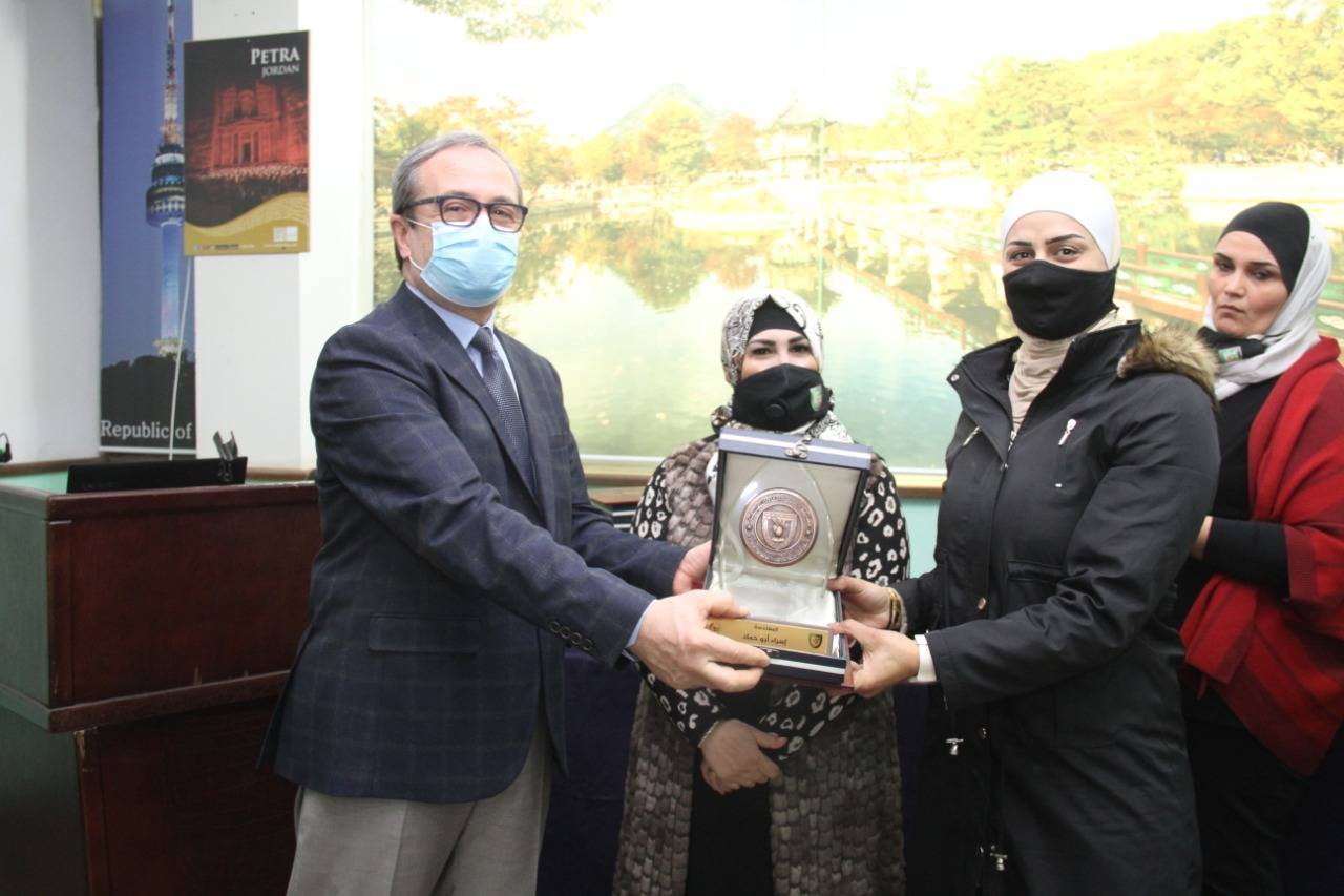 البلقاء التطبيقية تكرم اللجان الفنية والتحكيمية المساهمة بإنجاح مسابقة الجامعة لأفضل زيت زيتون بكر ممتاز للموسم 2020/2021