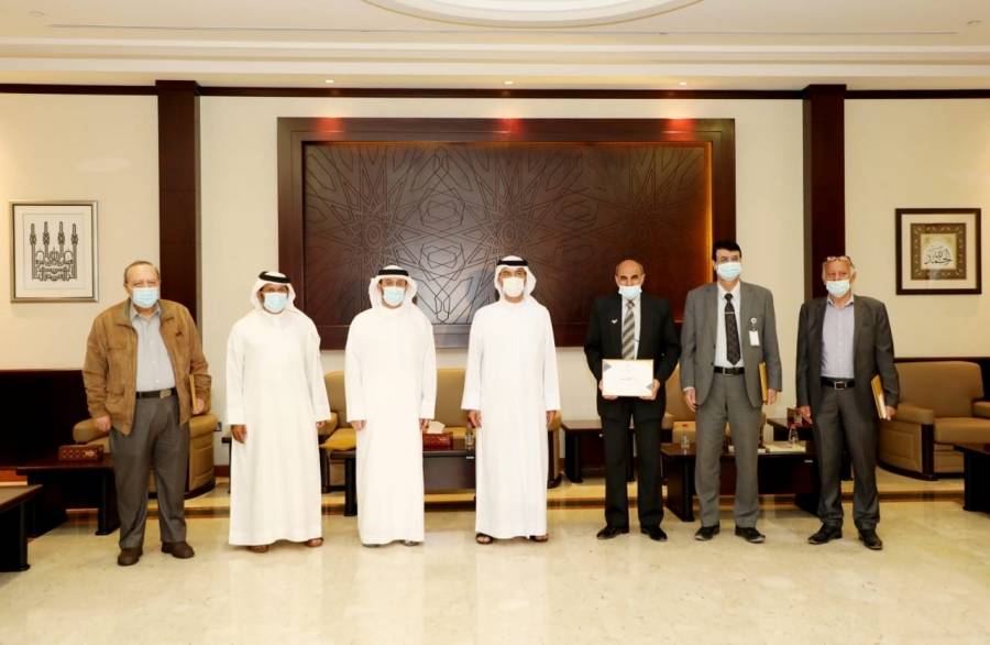 ثقافية الشارقة تكرم مؤلفي إصداراتها