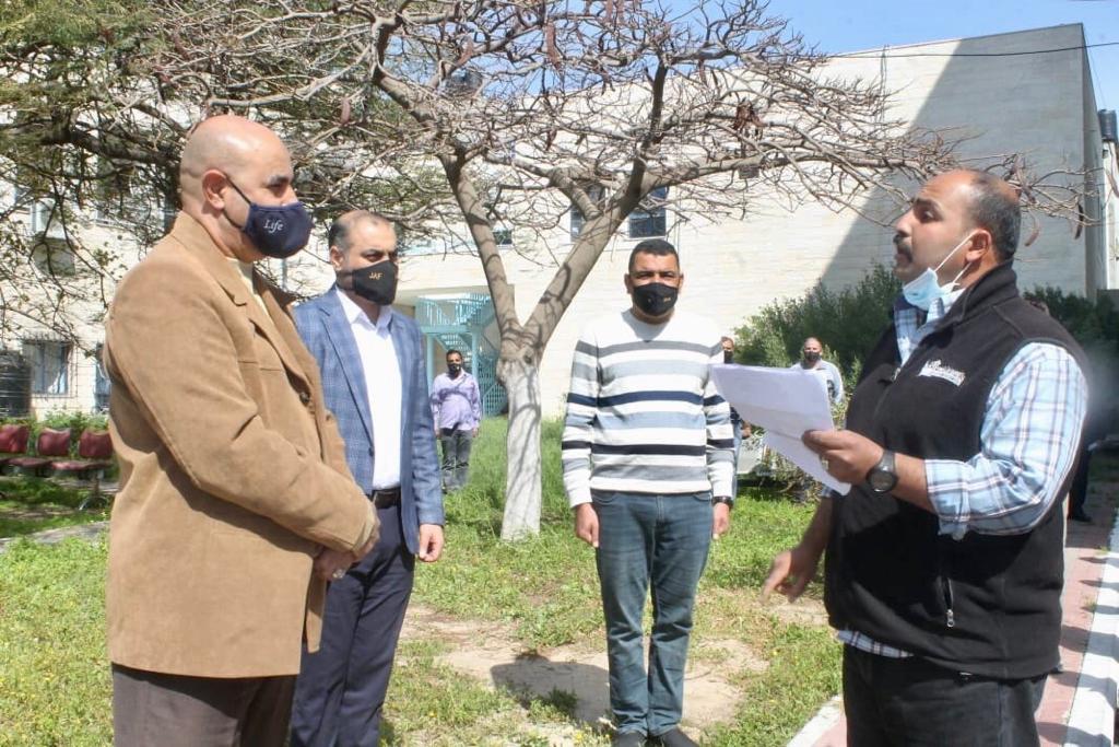 مدير العمليات الحربية في القوات المسلحة يزور المستشفى الميداني الأردني غزة /٦٥