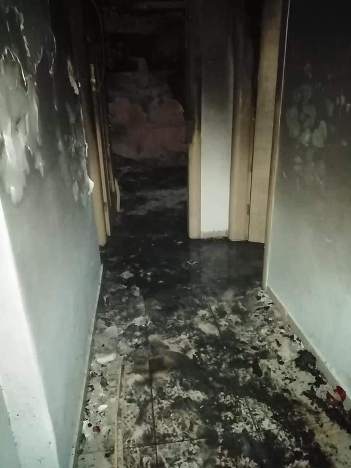 بالصور : بعد خلاف مع زوجته .. مواطن تركي يشعل النار بنفسه ويتسبب بانفجار 