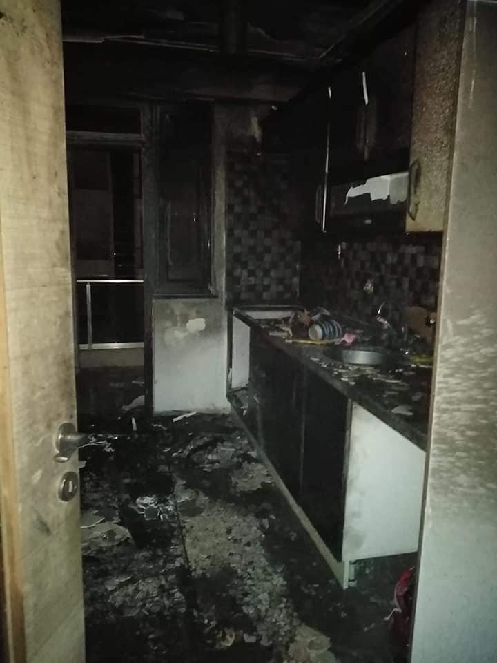 بالصور : بعد خلاف مع زوجته .. مواطن تركي يشعل النار بنفسه ويتسبب بانفجار 