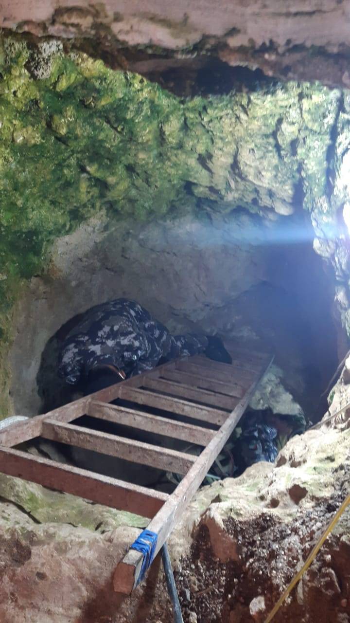 الدفاع المدني يتعامل مع حادثة سقوط شخص ببئر  في بلدة كفرابيل غرب اربد